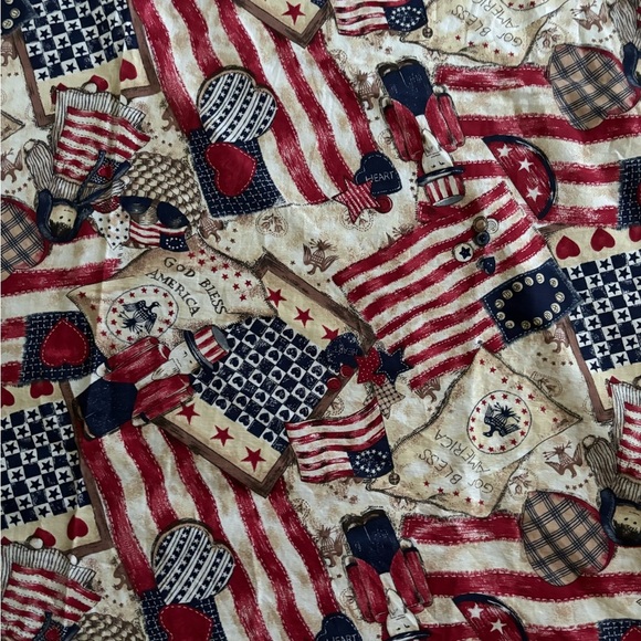 Americana God Bless America Square Lightweight Tablecloth Sz 43X43” Cotton Blend - Picture 2 of 2